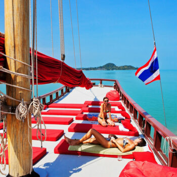 Private Charter Junk Yacht